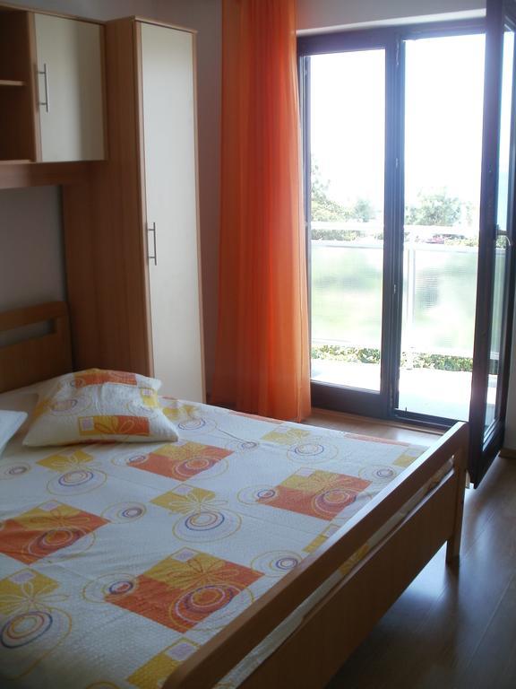 Beach Apartments Toni Podstrana Szoba fotó