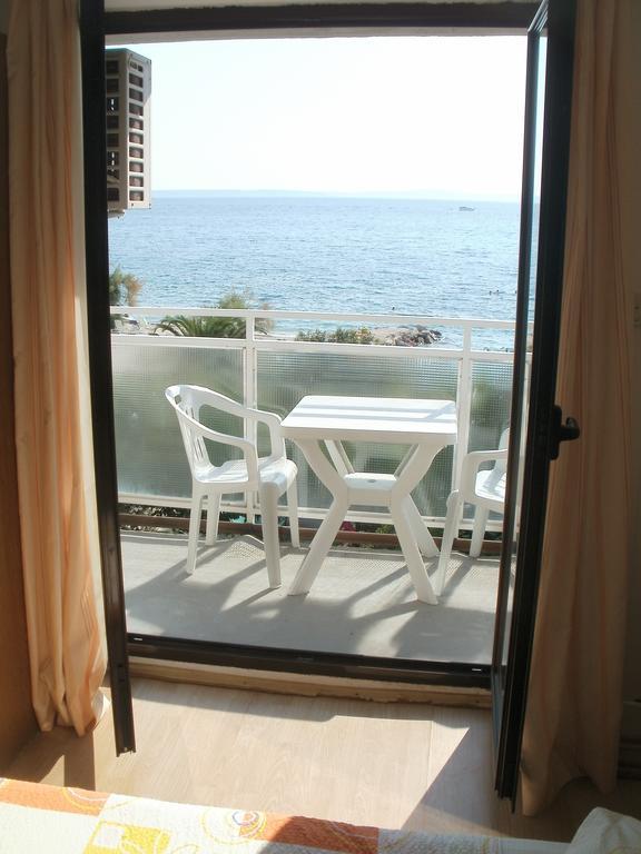Beach Apartments Toni Podstrana Szoba fotó