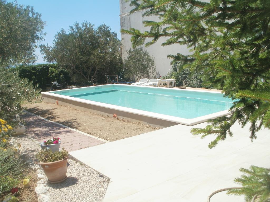 Beach Apartments Toni Podstrana Kültér fotó